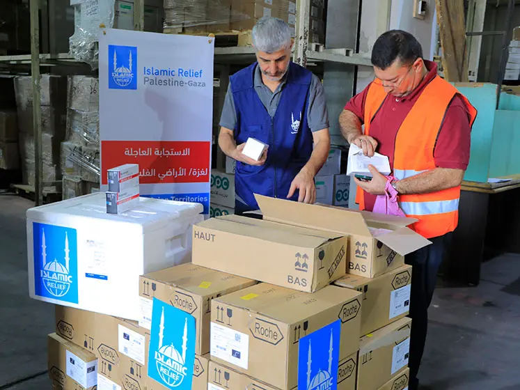 Islamic Relief distributing medical aid to hospitals in Gaza during the crisis